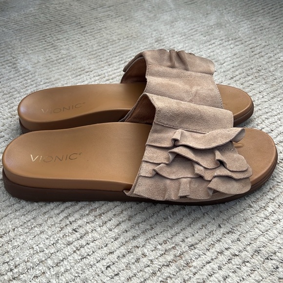 Vionic Roni Suede Ruffle Slide - Picture 2 of 6